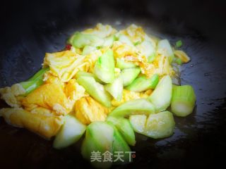 丝瓜炒鸡蛋的做法步骤：8