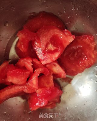 西红柿焖紫茄的做法步骤：1