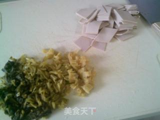 咸菜毛豆炒千张的做法步骤：3