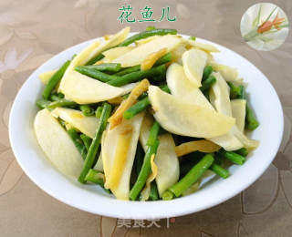 榨菜丝带豆炒茭白的做法