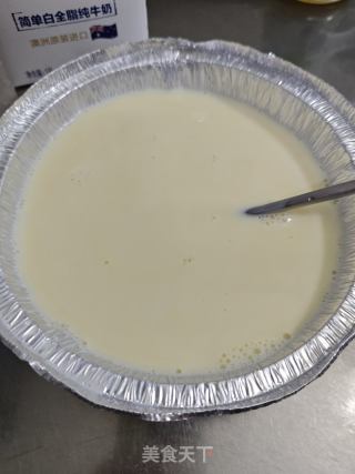 鸡蛋牛奶面包布丁的做法步骤：4