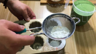 抹茶奶油可丽露，酥脆香浓外层与绵软甜蜜内里，带来双重满足。的做法步骤：12