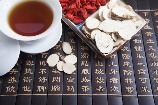 吃降压药喝茶叶水有影响吗