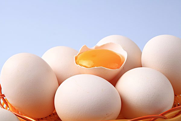 哺乳期可以吃香椿炒鸡蛋吗