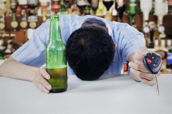 打疫苗前一天可以喝酒吗