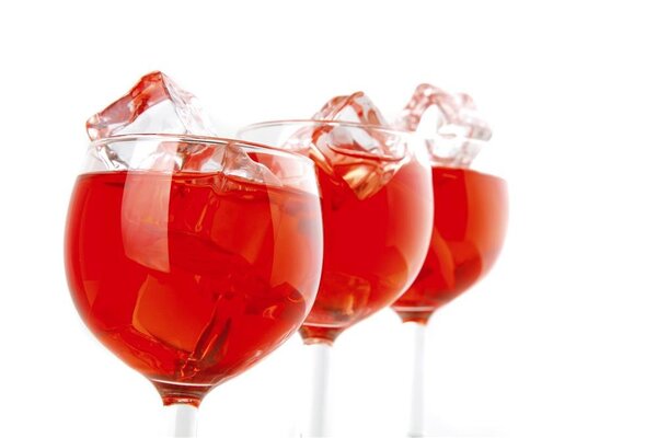 开水加冰块可以喝吗