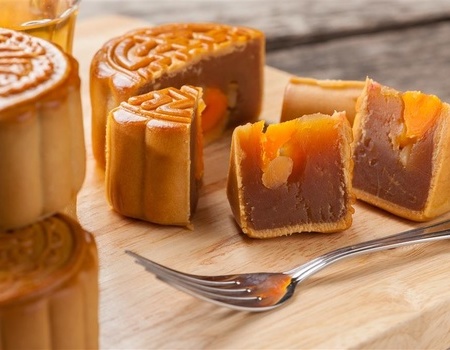 中秋临近选购月饼需谨慎