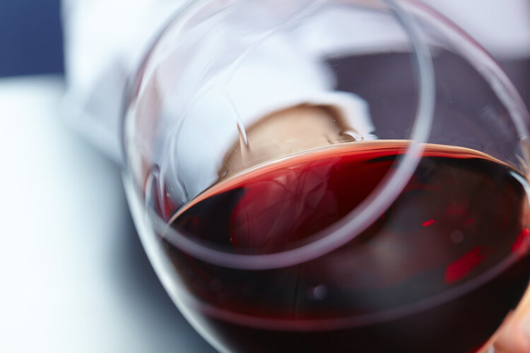 长期喝白酒能延年益寿，预防癌症？很多人误解了，告诉你答案