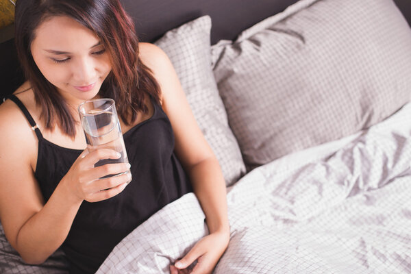 多喝水就能解决身体这5个“毛病”