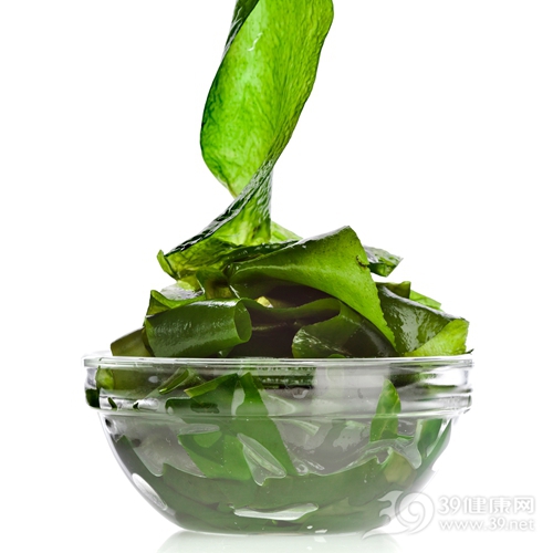 推荐5种食物防治黑眼圈