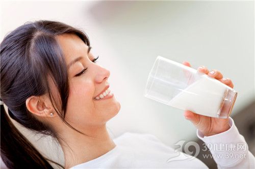 睡前吃10种食物 更能安稳睡