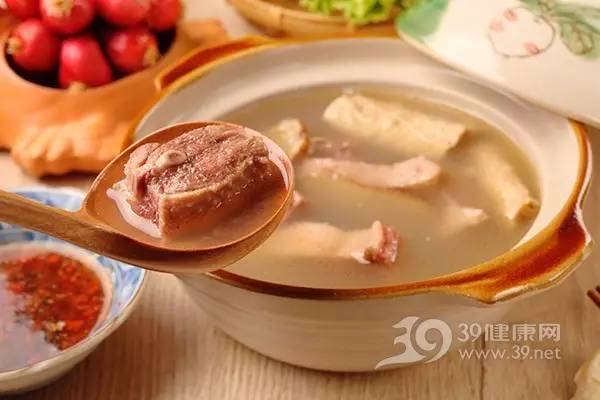 鸡蛋不能和什么一起吃？