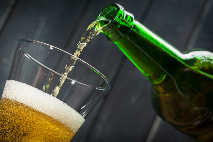 20年来每天一斤白酒，喝出“神经病”！到底每天喝多少酒才安全？