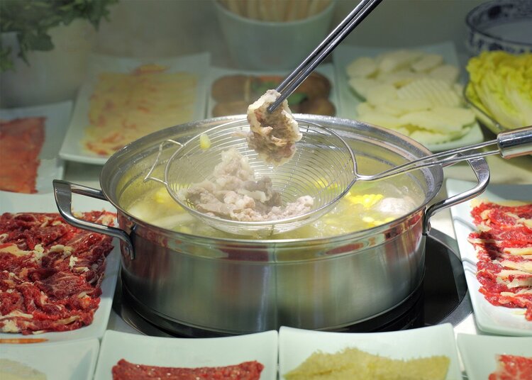 “中国人吃肉毁灭地球环境”！外媒呼吁国人少吃肉，却被真相打脸