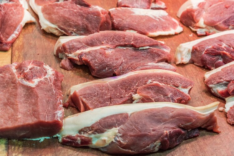 红肉是致癌物？47万人研究发现：“常吃肉”与25种病关系密切