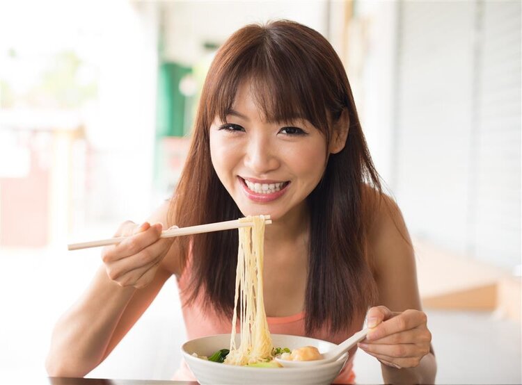 油条豆浆？白粥小菜？有一种伤害叫“糊弄式”早餐，别再吃了
