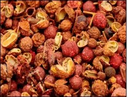 有剧毒!菜市场售卖假香料,马上检查你家厨房,发现了赶紧扔掉