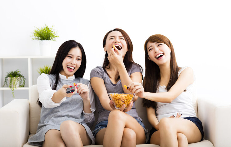 过期食品其实可以放心食用，但是要分情况