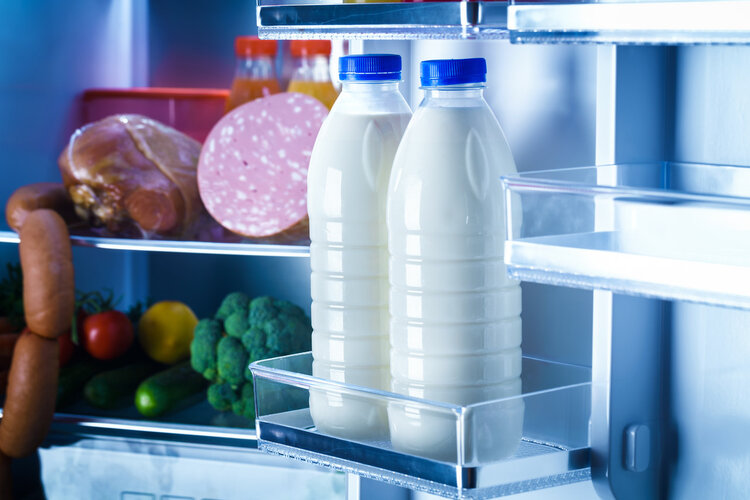 过期食品其实可以放心食用，但是要分情况