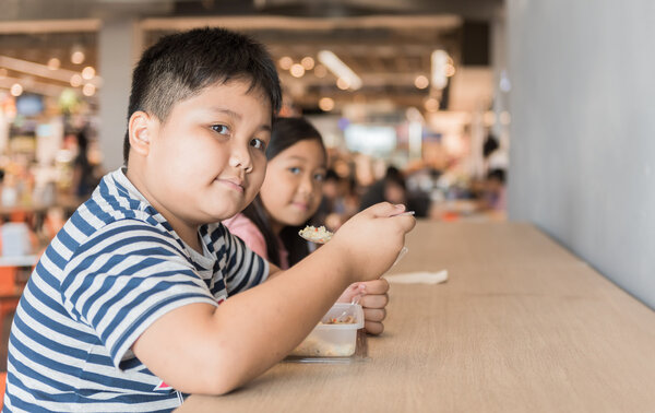 人人都要吃饭，吃饭的3个禁忌你又知道多少？