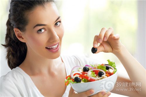 过午不食真能减肥？这是在自残！