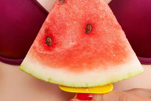 夏季受欢迎的西瓜怎样做成可口的甜品？