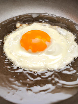 “生吃活食”的时尚不适合于肉蛋
