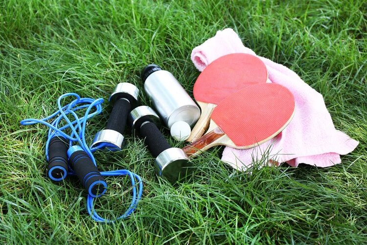 央视曝光“索命保温杯”:热水进毒水出,你可能天天在给孩子用