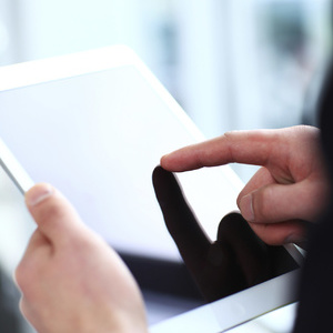 铁锅清洗时要少用洗涤剂