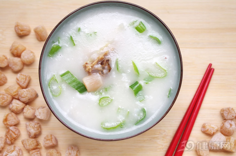 消化内科医生直言：这7种养胃食物，骗你很久了！