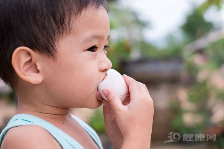有“营养宝库”之称的鸡蛋，一天最多能吃几个？